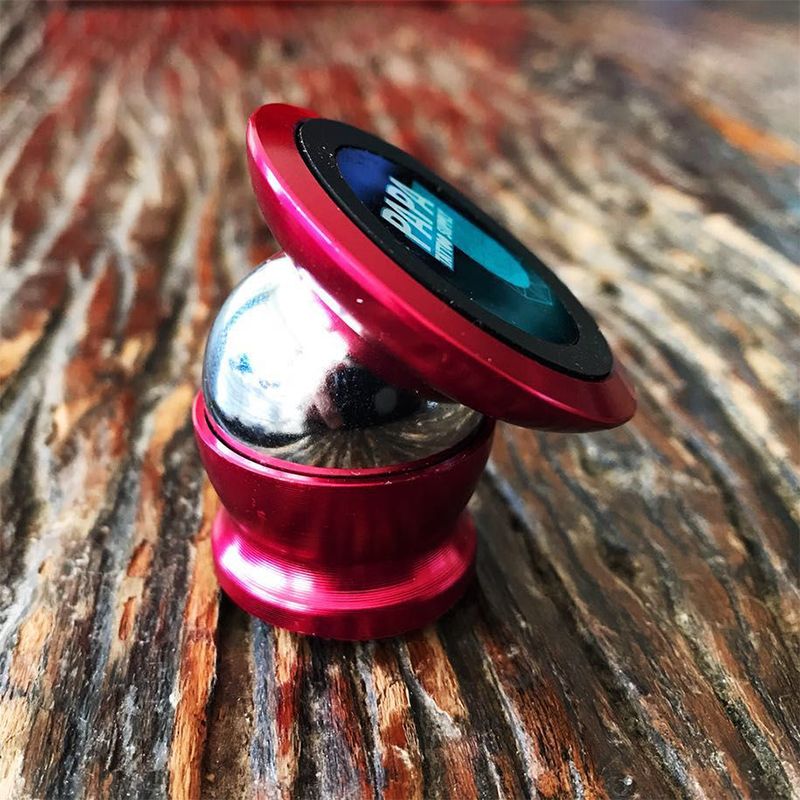 Papa Magnetic Phone Holder
